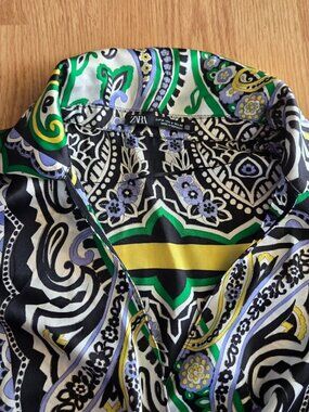 Zara Paisley Wrap Dress Medium Colorful Boho‎ Long Sleeve Tie Waist